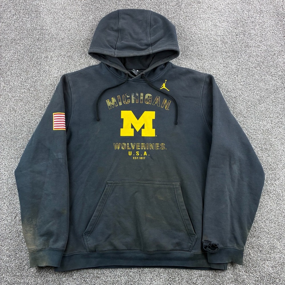 Jordan Michigan Wolverines Hoodie Mens XL Black Distressed USA Flag Graphic
